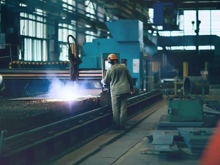 Des solutions d'aménagement industriel sur mesure pour optimiser votre espace